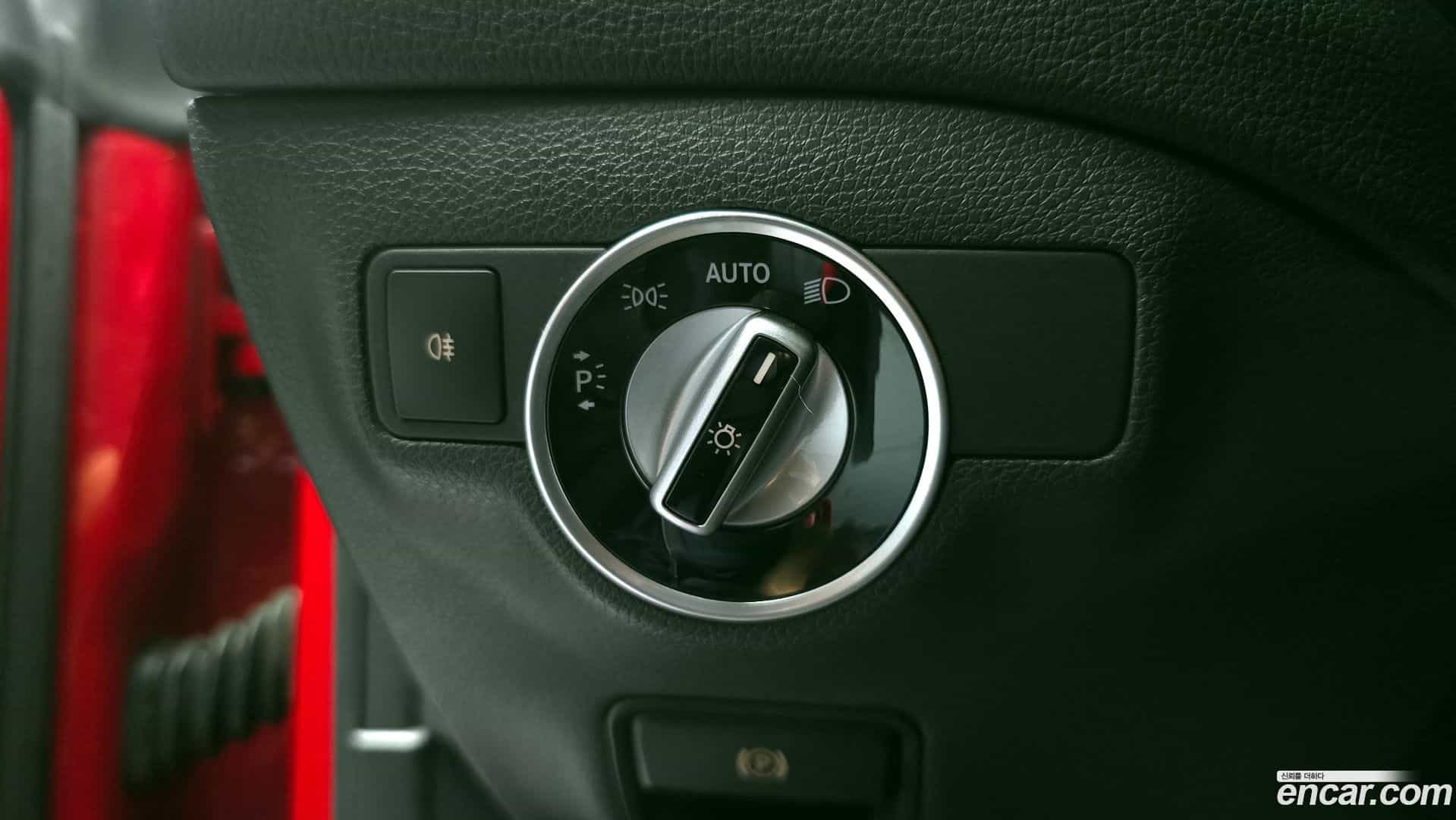 CLA-Class Mercedes-Benz 2018.0-OPTION-021