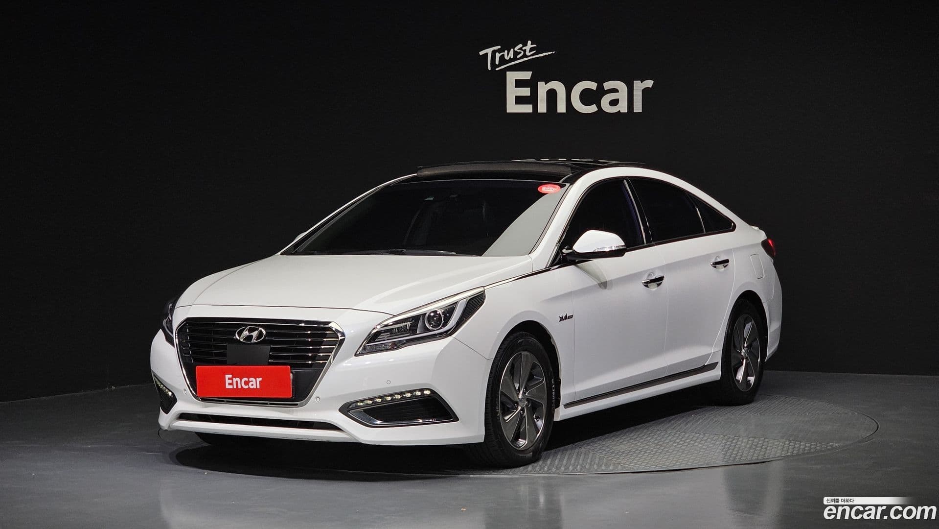 Main__Slider__Photo:Sonata Hyundai 2014.11-0