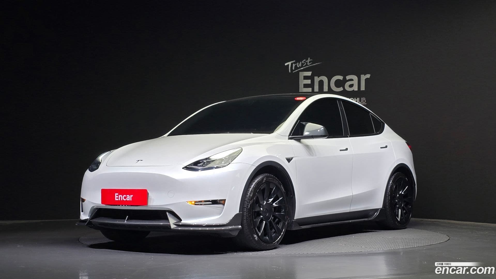 Main__Slider__Photo:Model Y Tesla 2021.8-0