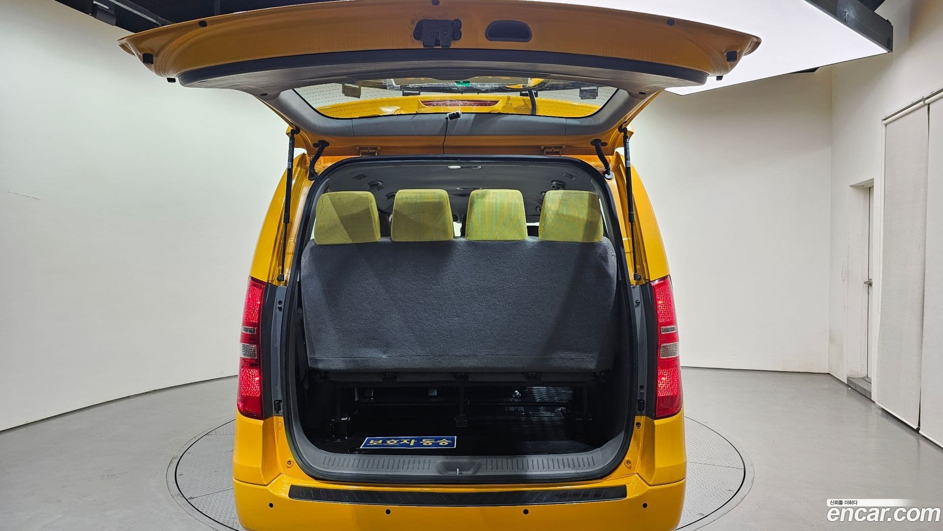 Main__Slider__Photo:Starex Hyundai 2015.5-0