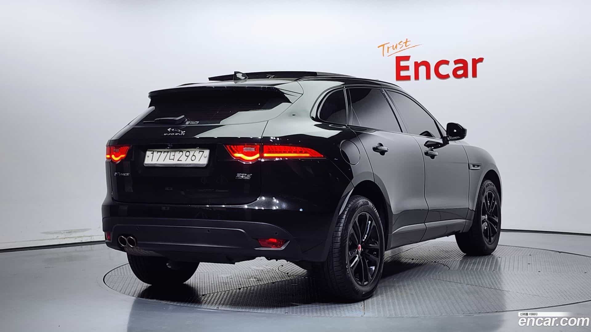 F-PACE Jaguar 2020.2-OUTER-002