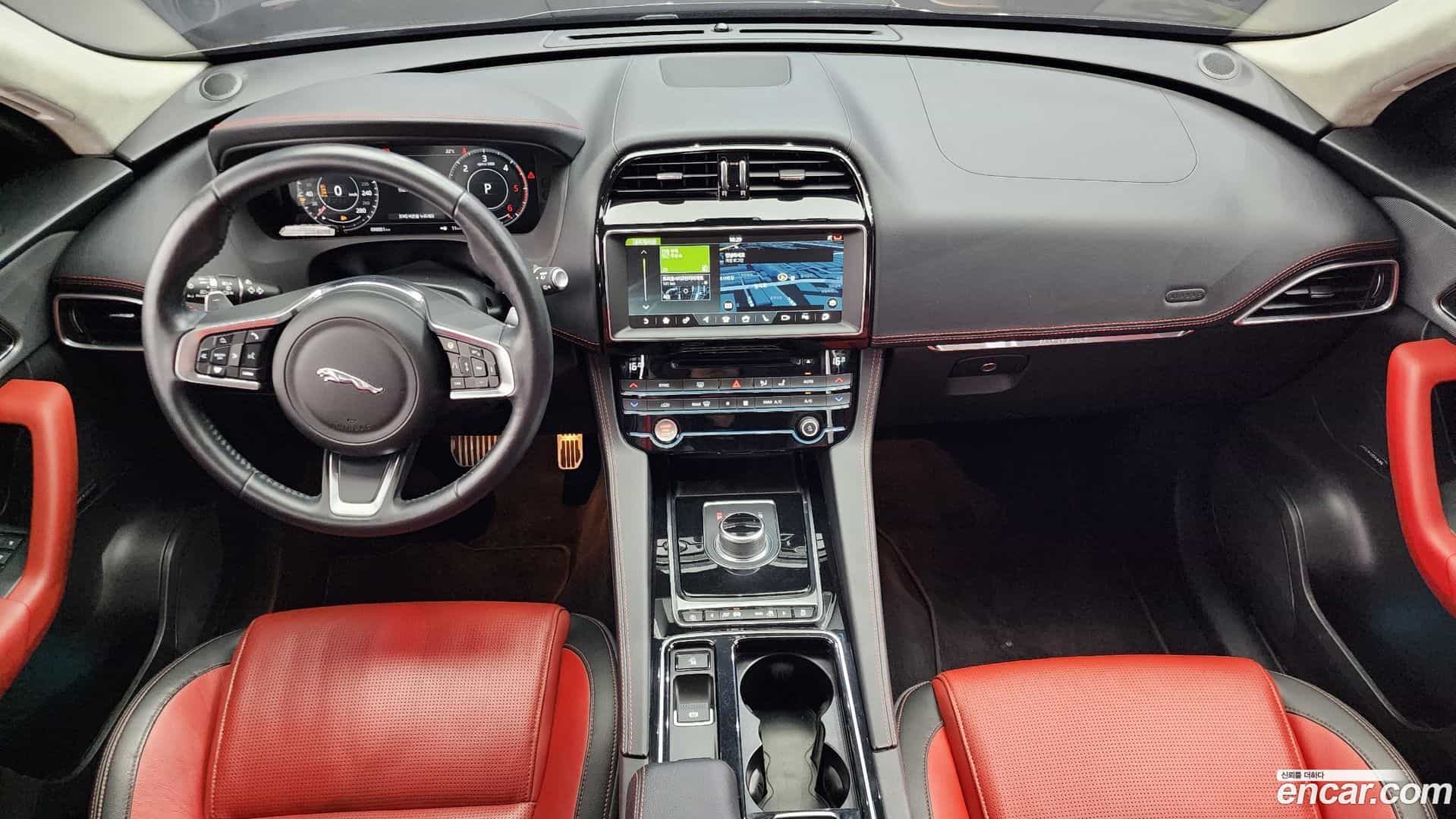 F-PACE Jaguar 2020.2-INNER-007