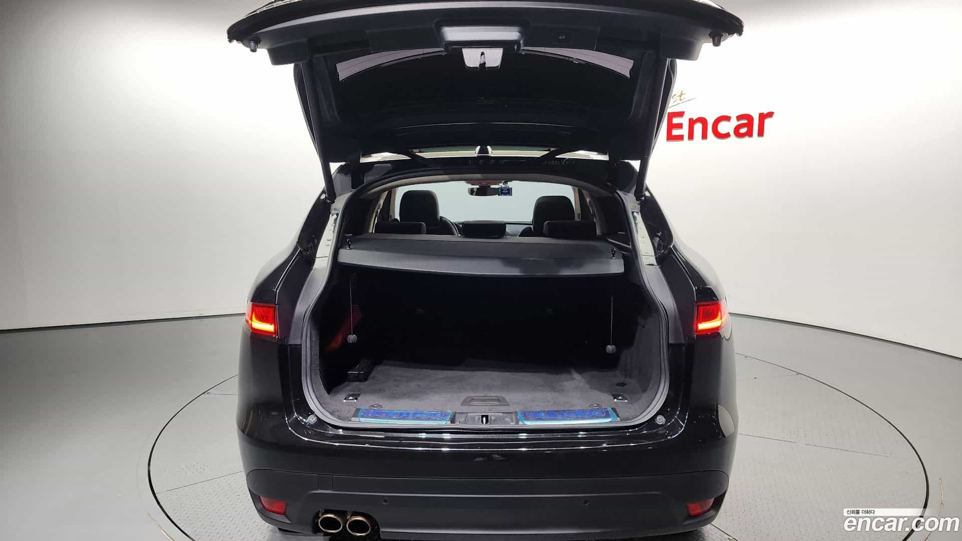 F-PACE Jaguar 2020.2-OPTION-024