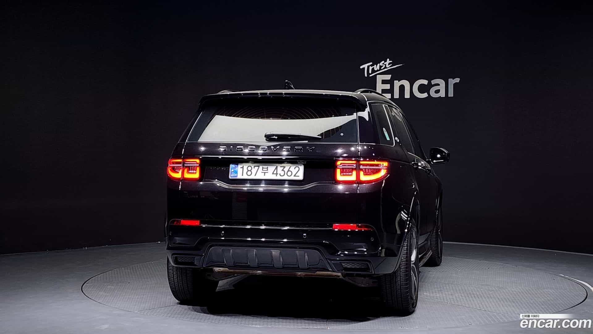 Discovery Sport Land Rover 2024.8-OUTER-004