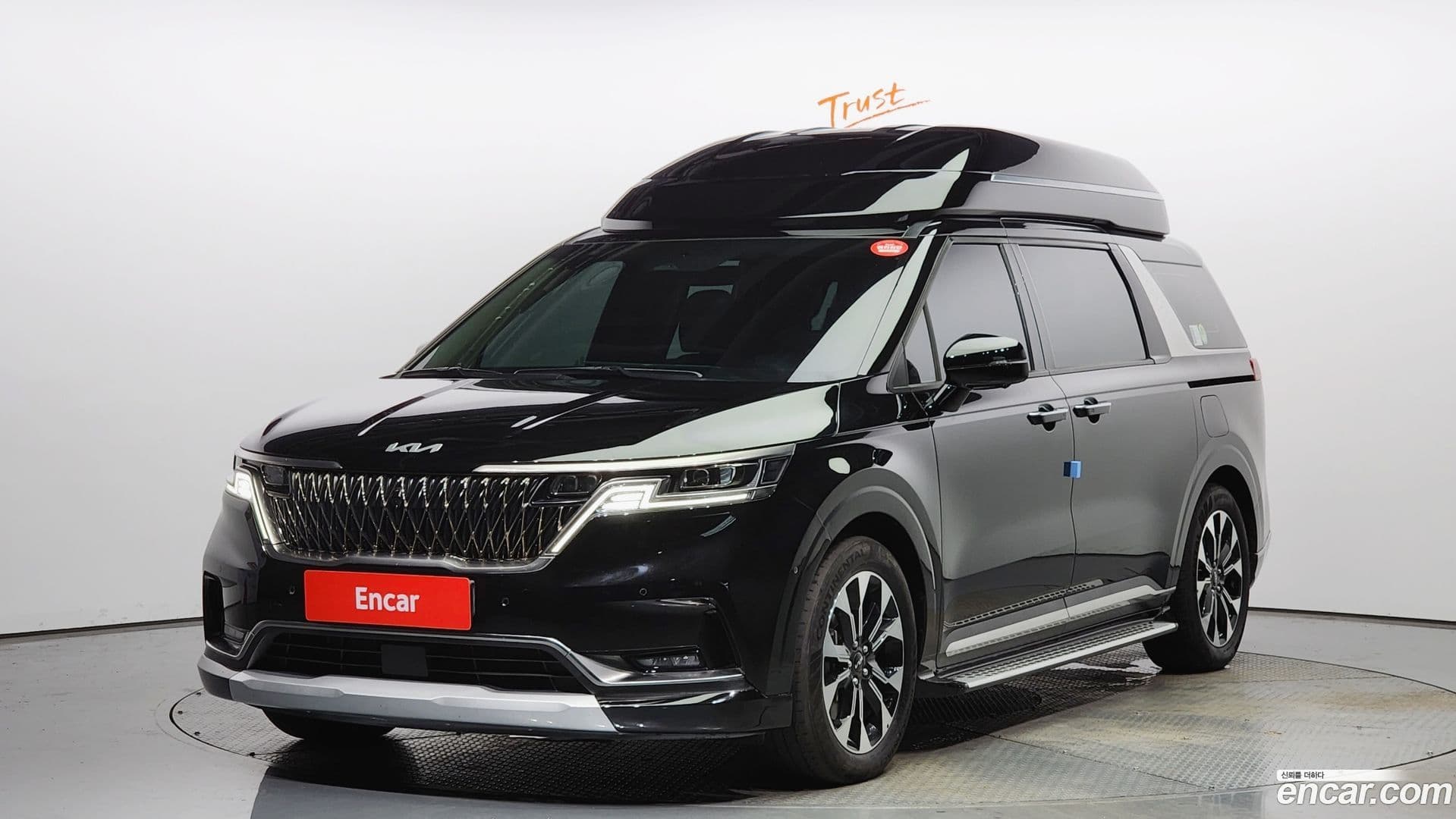 Main__Slider__Photo:Canival Kia 2021.9-0