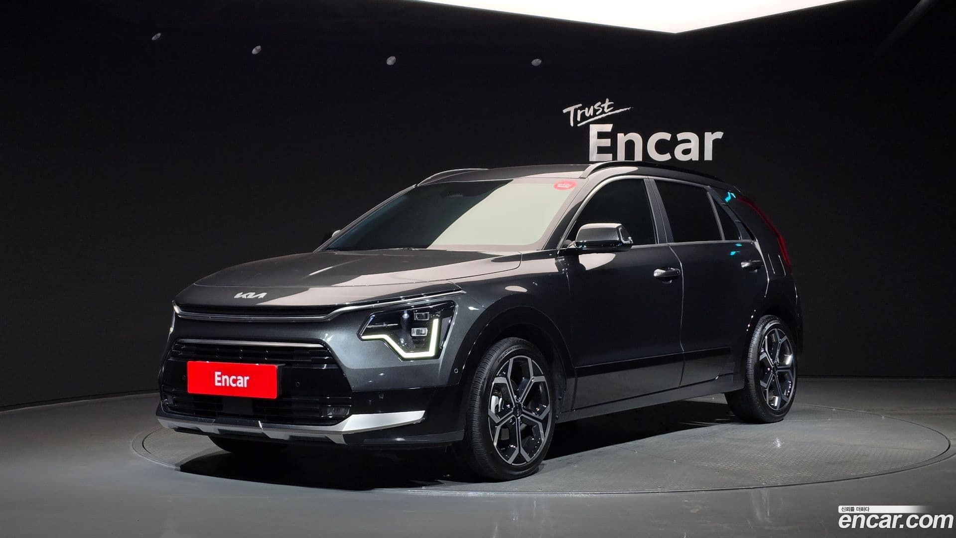 Main__Slider__Photo:Niro Kia 2024.1-0