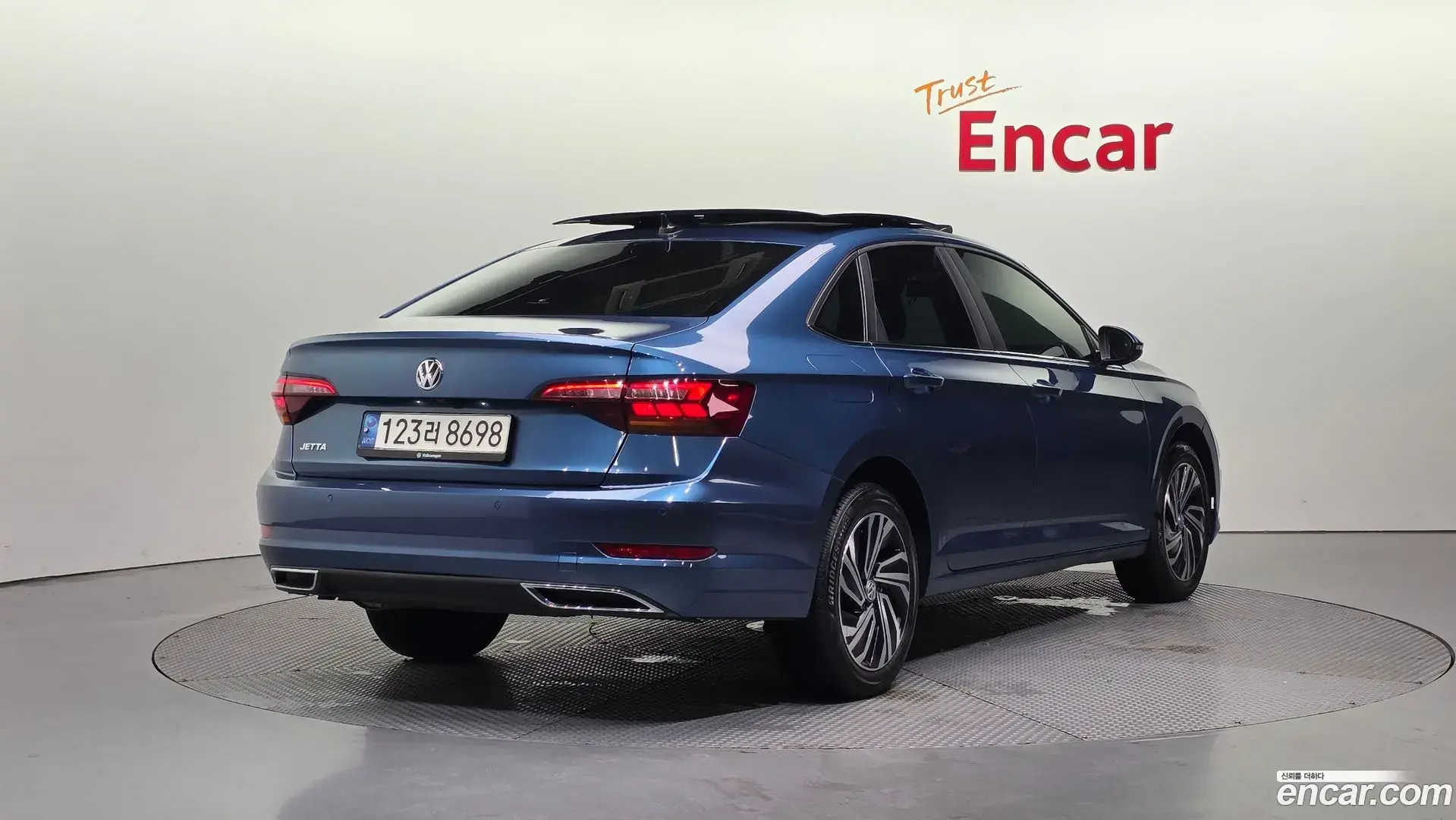 Main__Slider__Photo:Jetta Volkswagen 2021.2-1