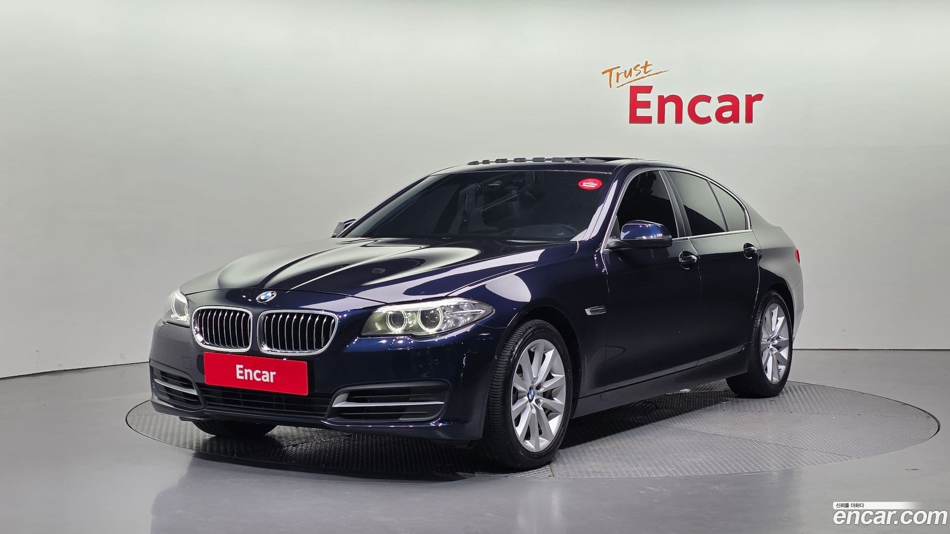 Main__Slider__Photo:5-Series BMW 2015.5-0