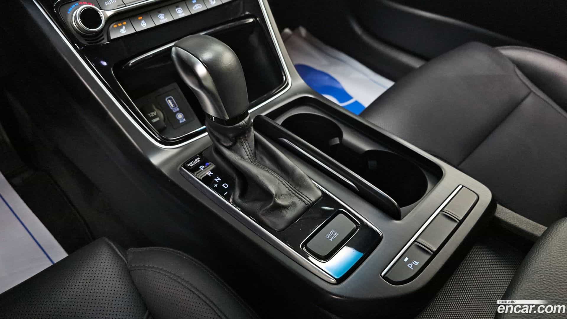 Grandeur Hyundai 2017.0-INNER-9