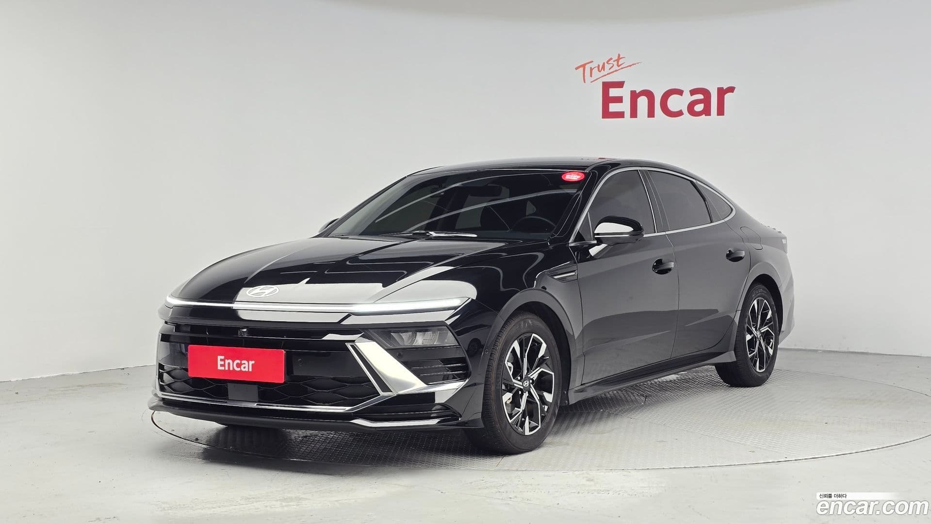 Main__Slider__Photo:Sonata Hyundai 2023.5-0