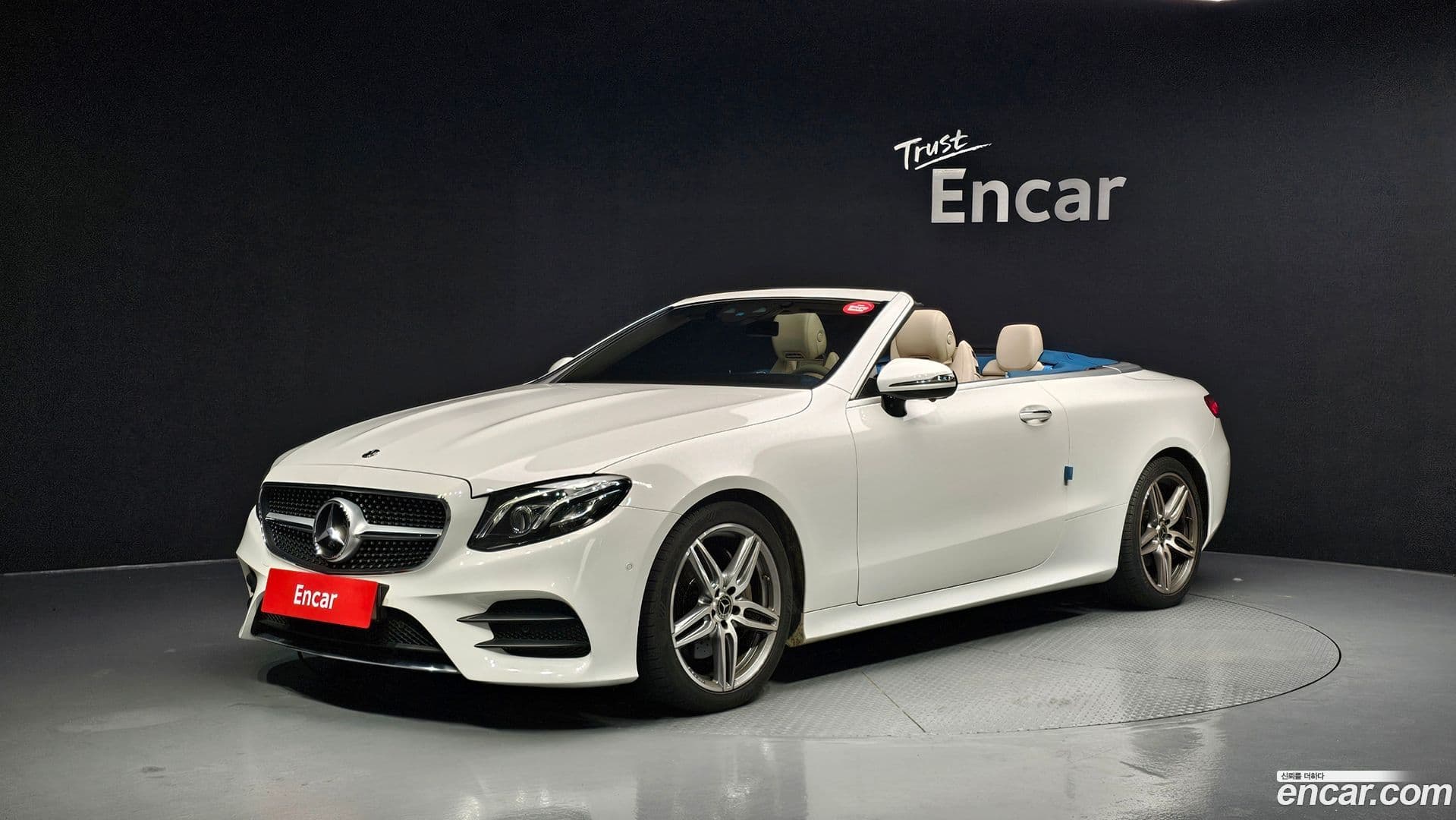 Main__Slider__Photo:E-Class Mercedes-Benz 2018.9-0