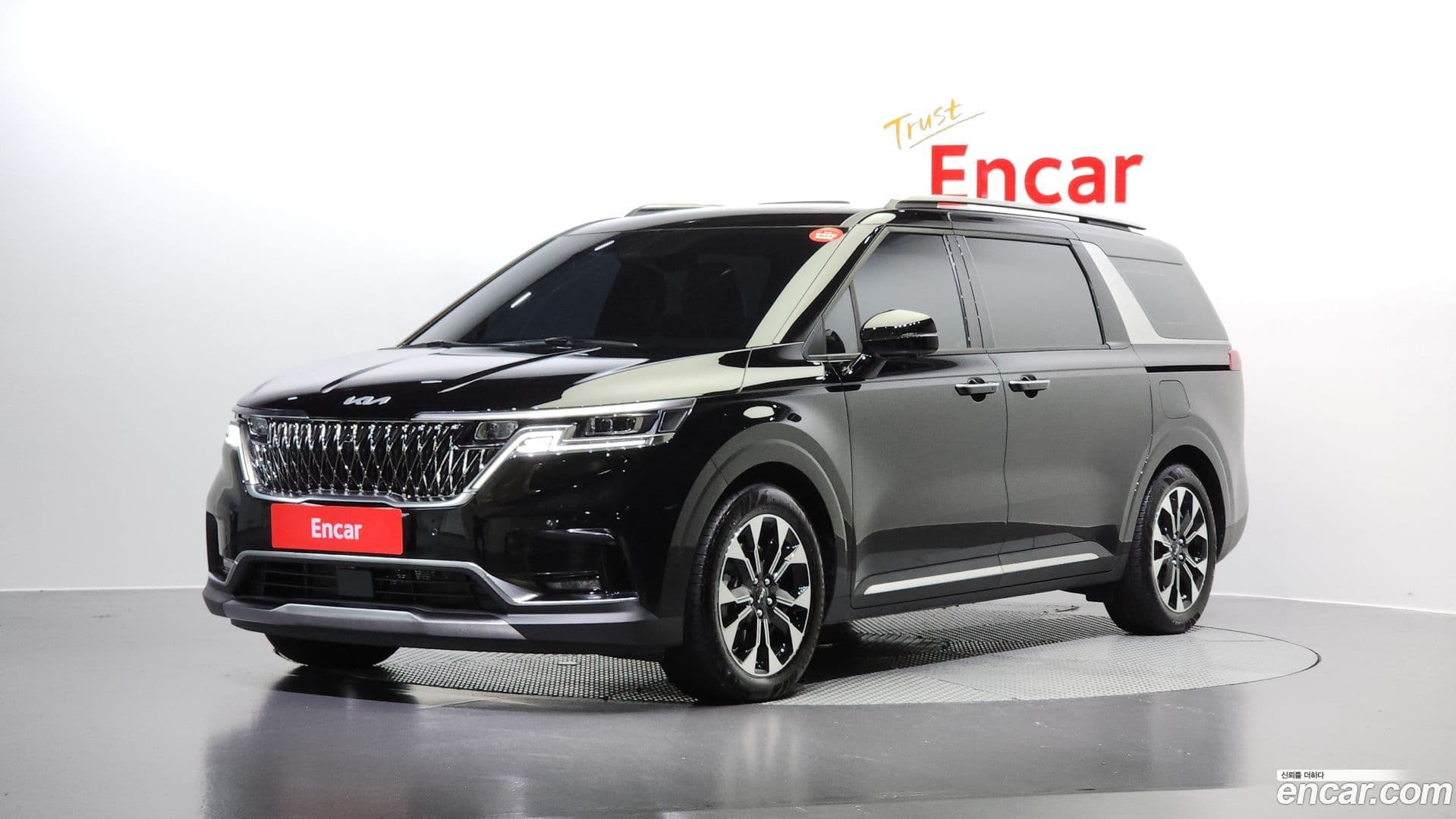 Main__Slider__Photo:Canival Kia 2022.3-0