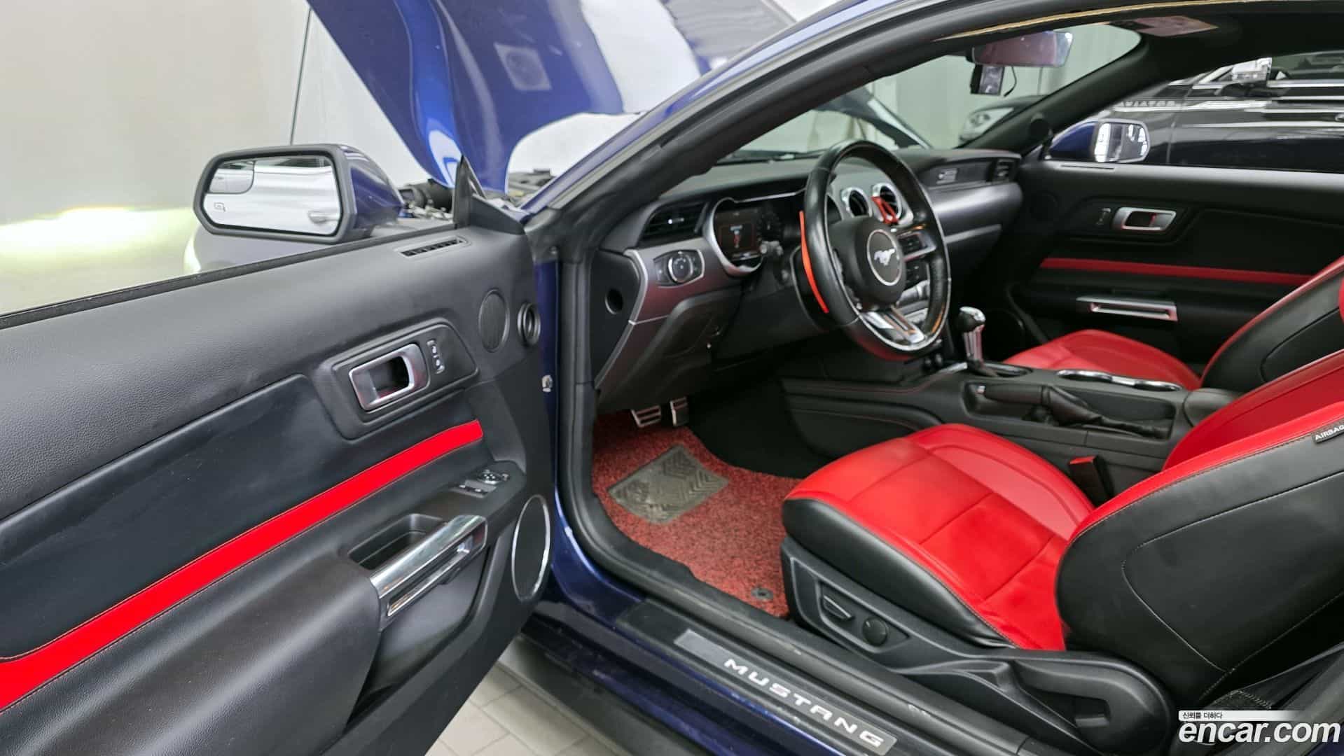 Mustang Ford 2020.6-INNER-010