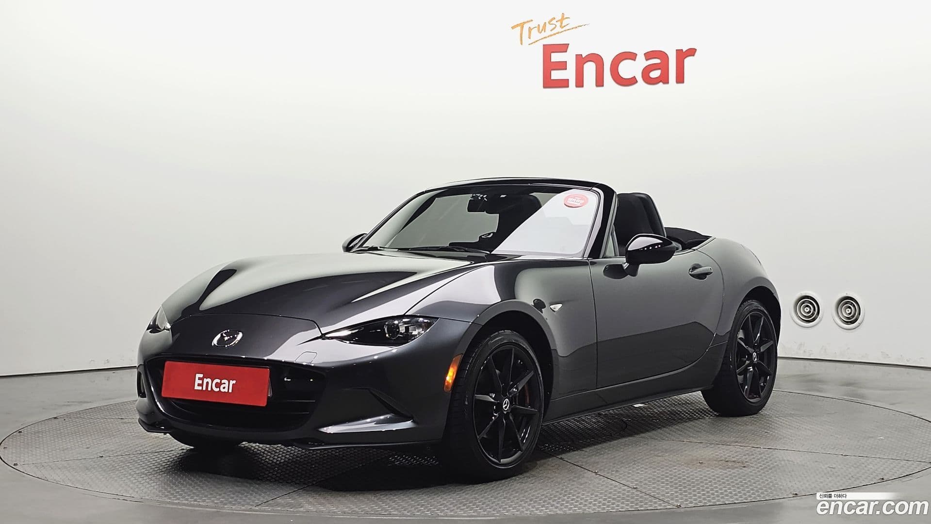 Main__Slider__Photo:MX-5 Miata Mazda 2019.6-0
