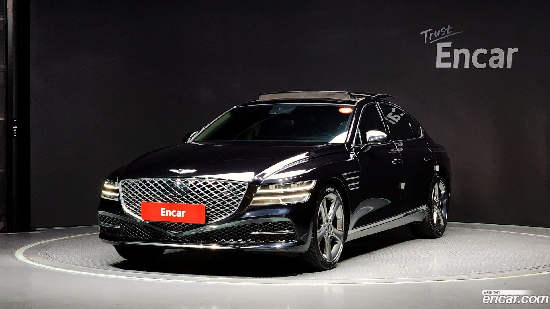 Main__Slider__Photo:G80 Genesis 2020.6-0