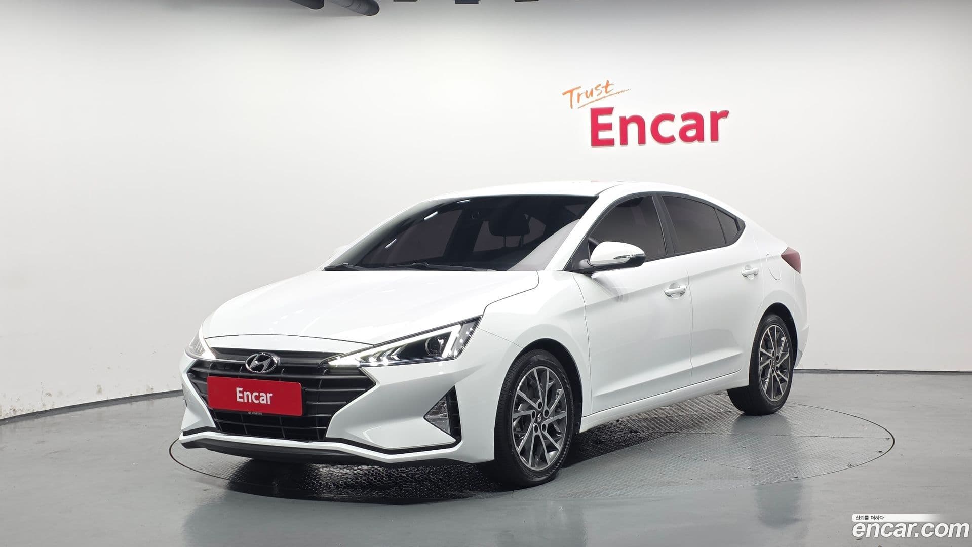 Main__Slider__Photo:AVANTE Hyundai 2019.11-0