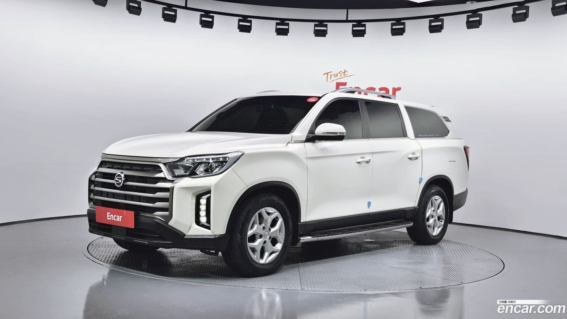 Main__Slider__Photo:Rexton KG Mobility 2022.1-0