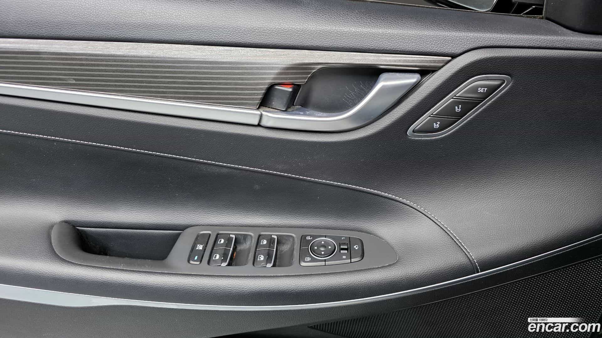 Grandeur Hyundai 2018.6-OPTION-018