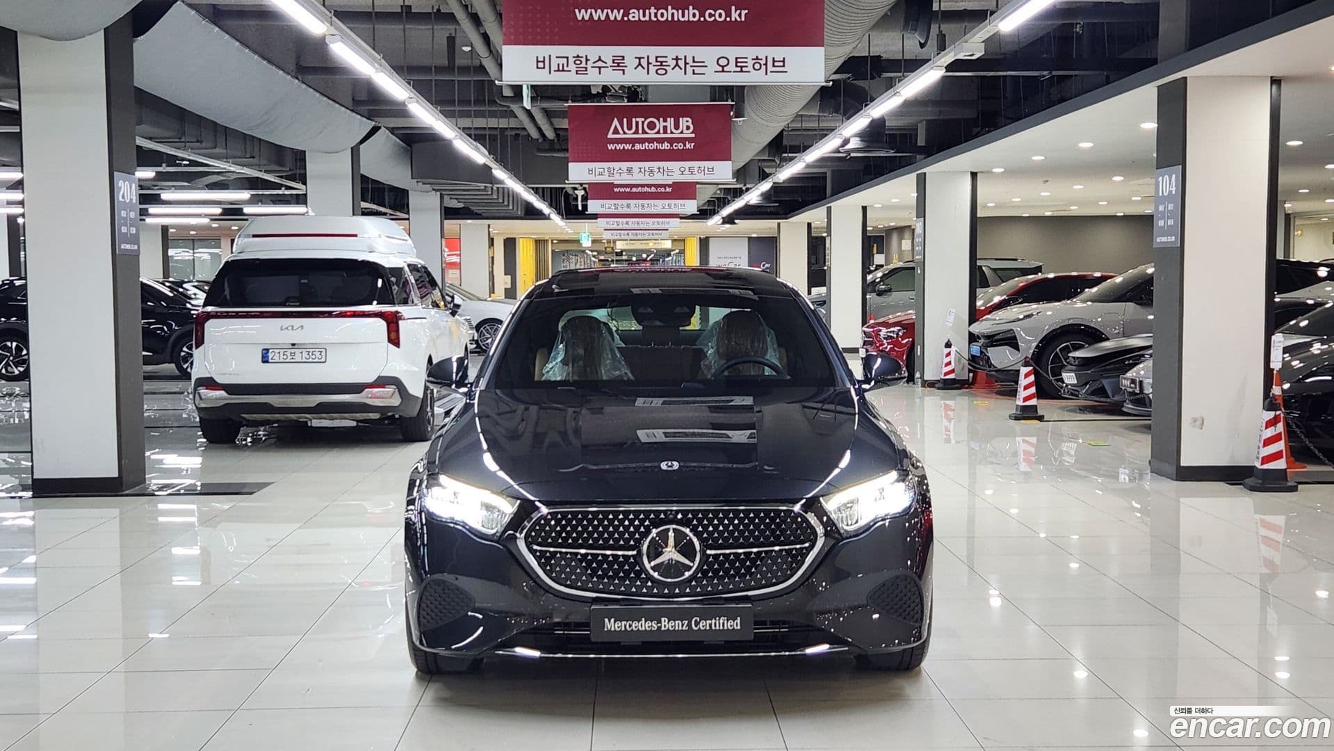 Main__Slider__Photo:E-Class Mercedes-Benz 2025.2-0