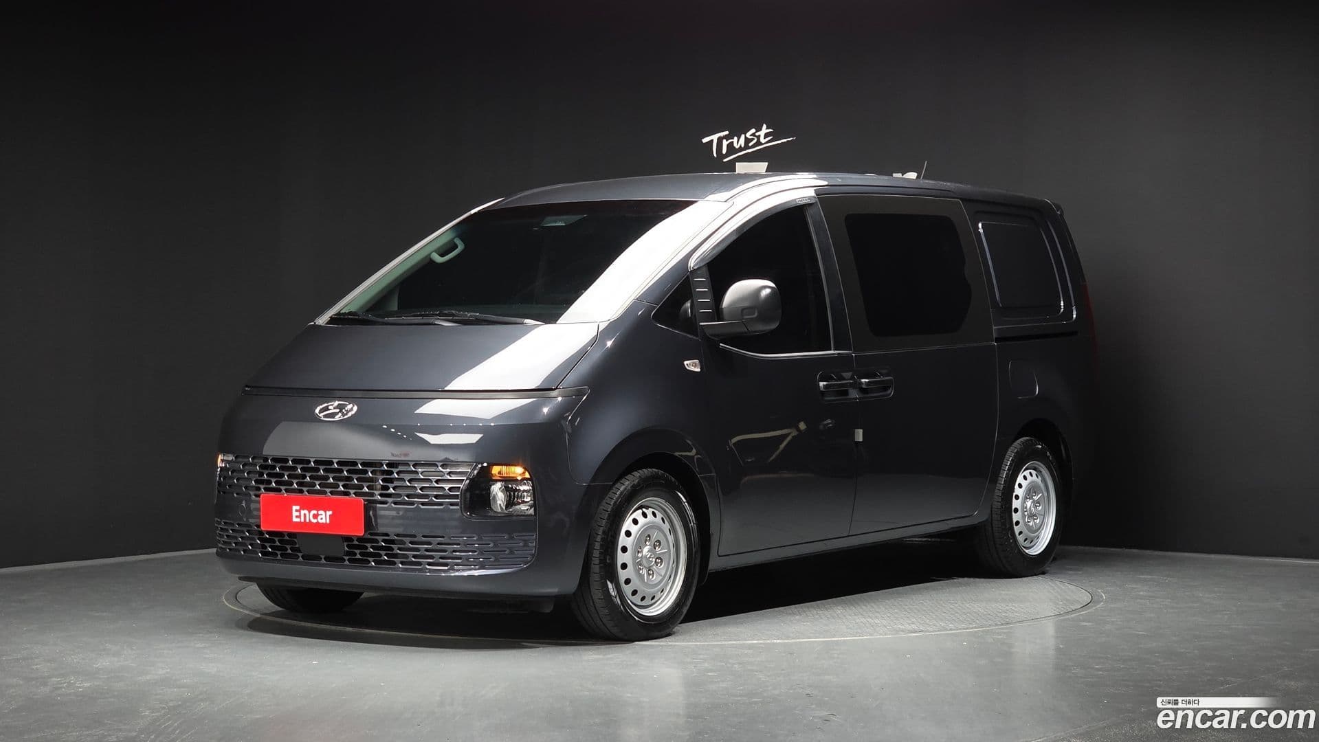 Main__Slider__Photo:Staria Hyundai 2022.8-0