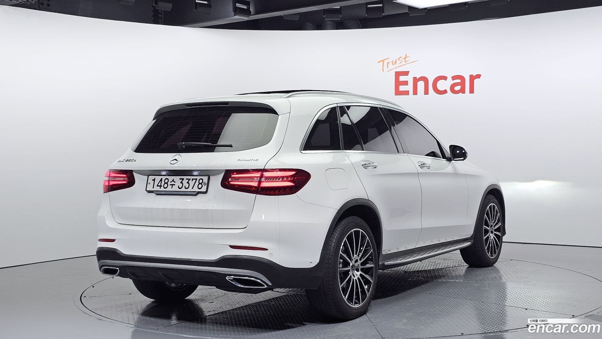 Main__Slider__Photo:GLC-Class Mercedes-Benz 2018.3-0
