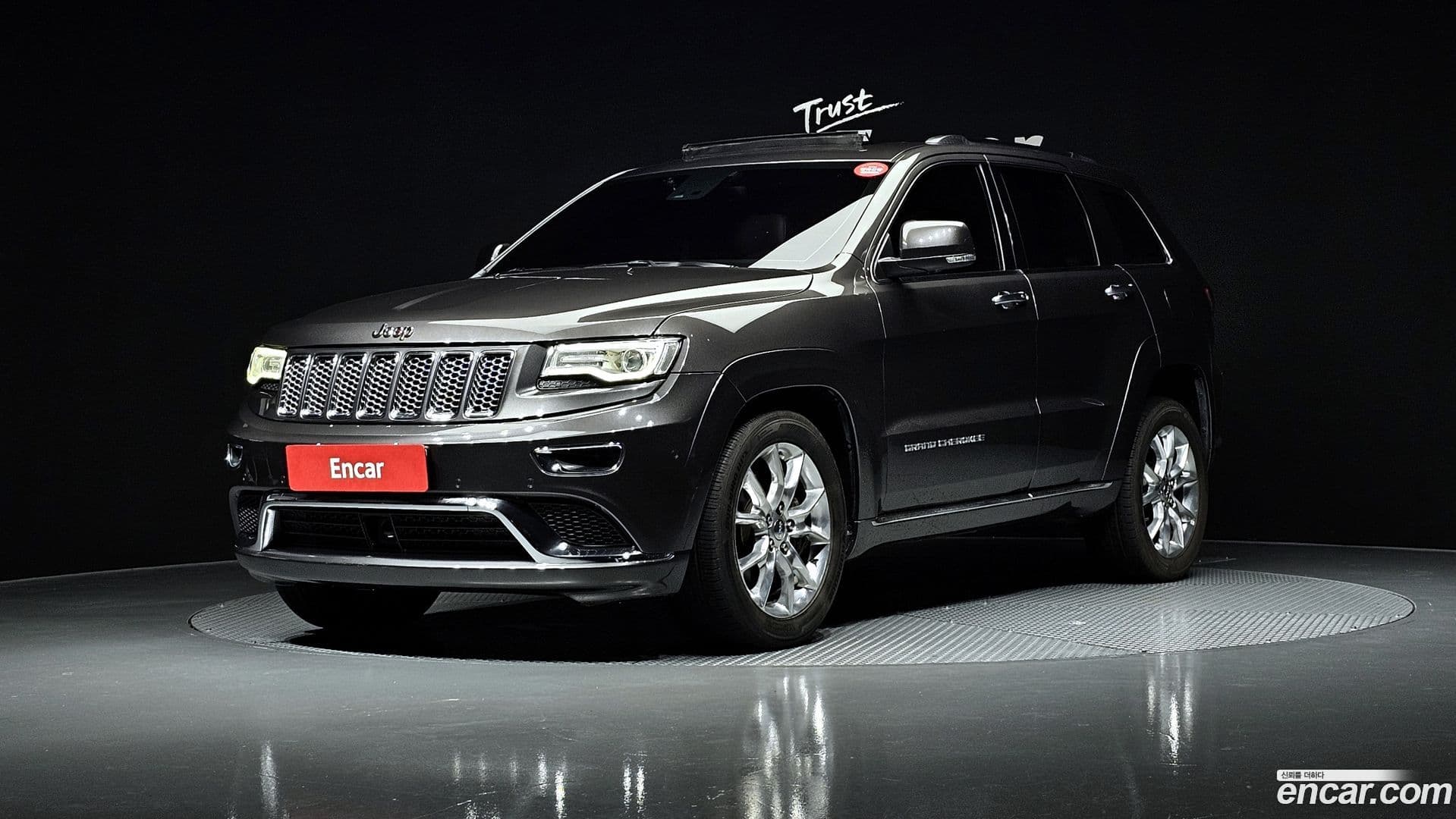 Main__Slider__Photo:Cherokee Jeep 2014.6-0