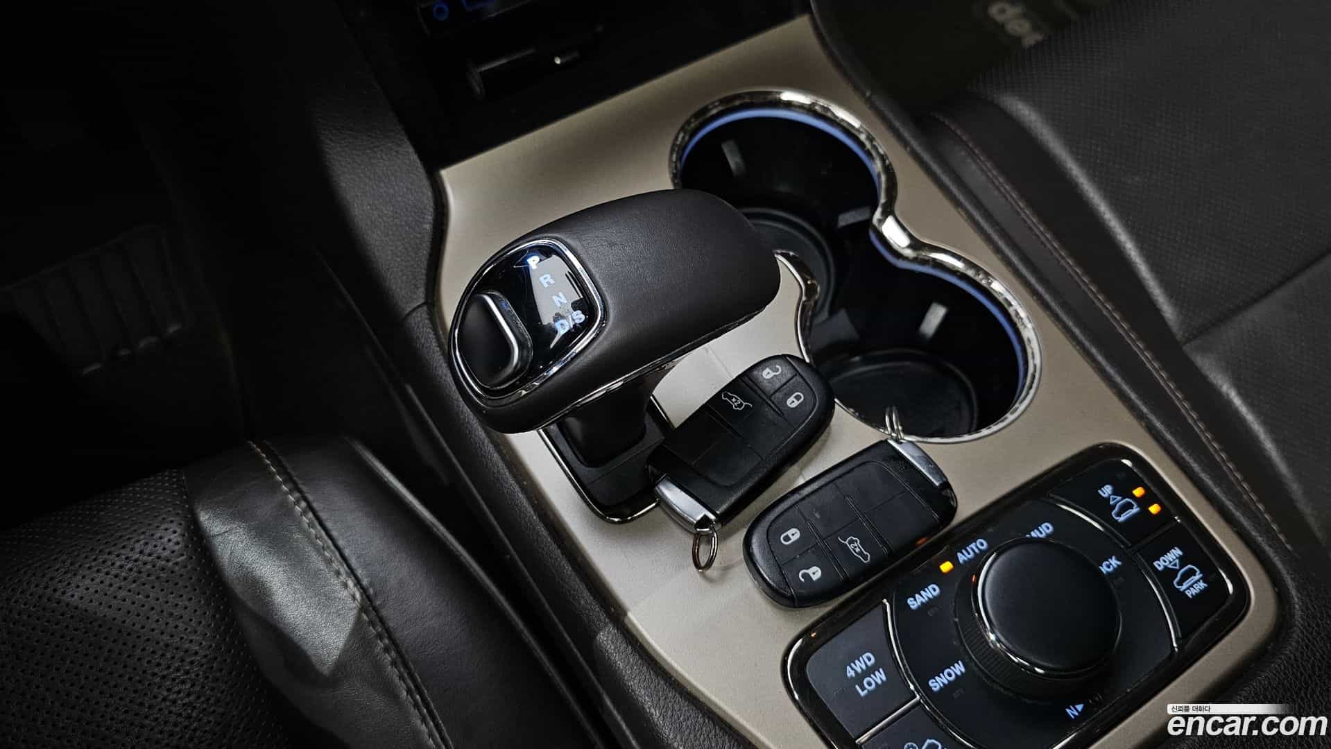 Cherokee Jeep 2014.6-INNER-009