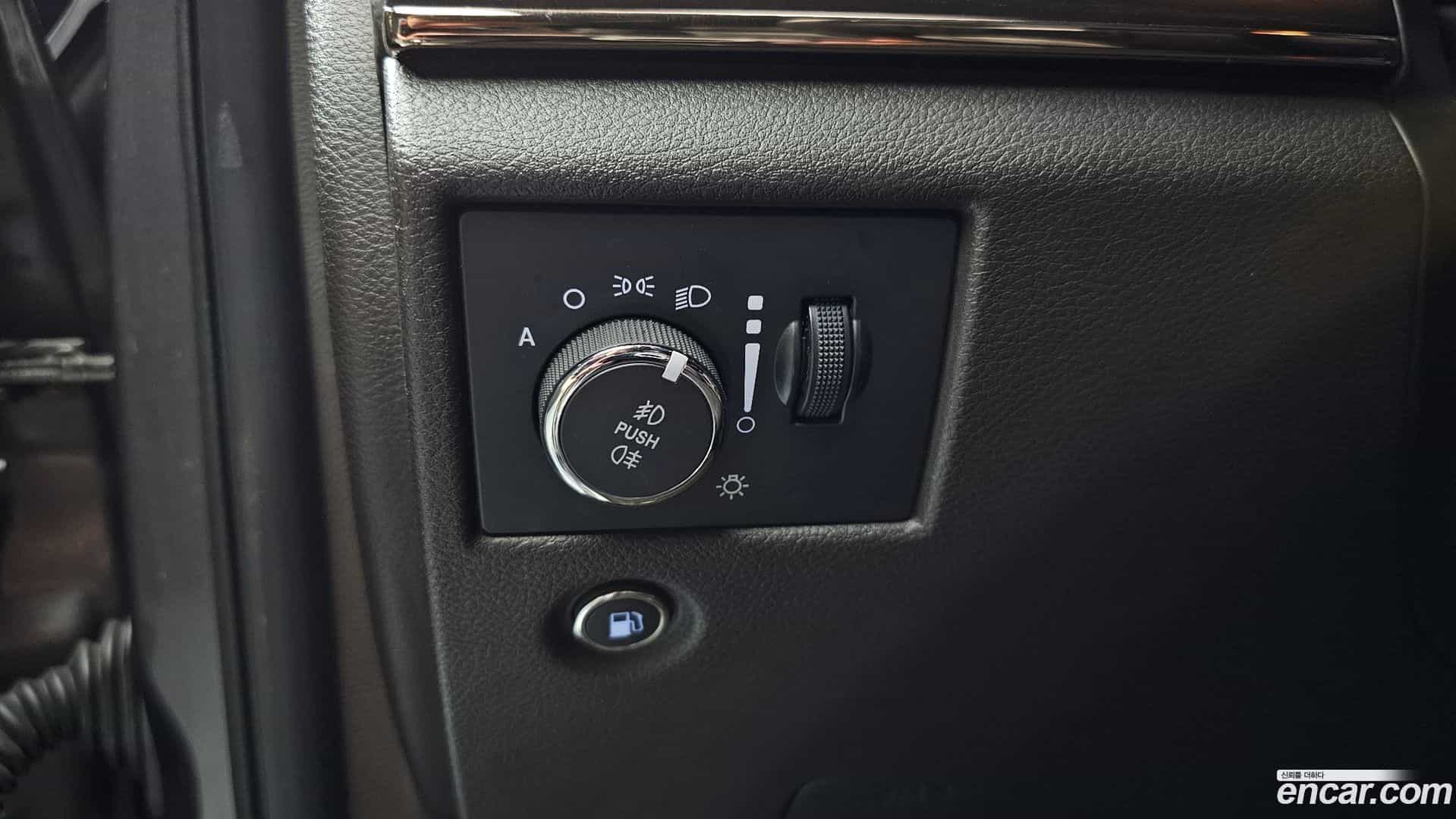 Cherokee Jeep 2014.6-OPTION-022