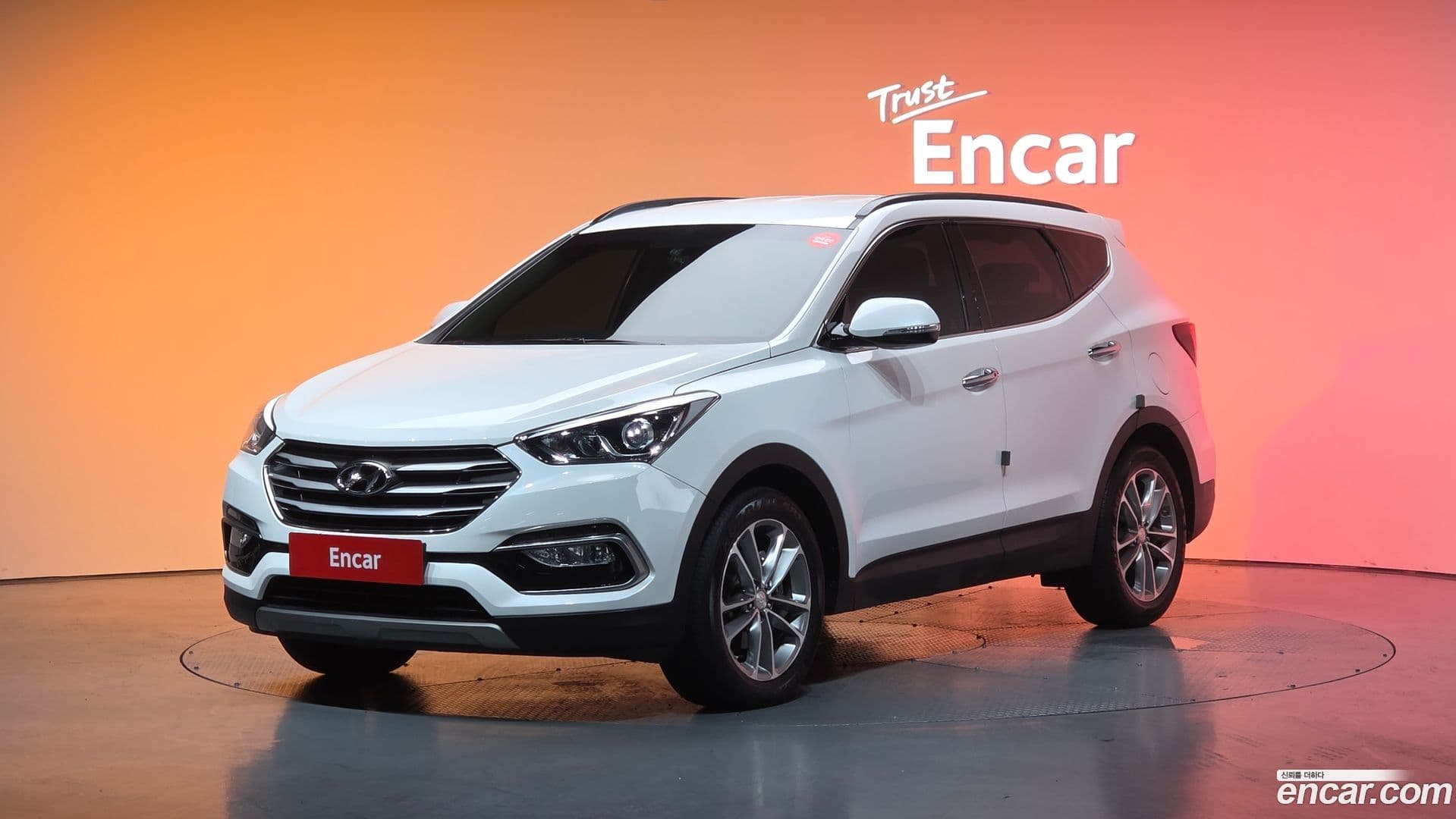 Main__Slider__Photo:Santafe Hyundai 2016.7-0