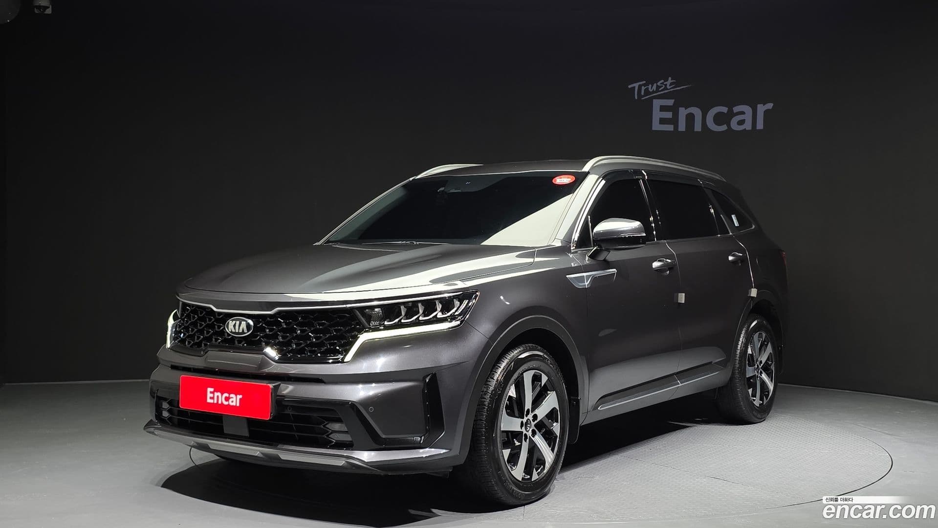 Main__Slider__Photo:Sorento Kia 2020.8-0