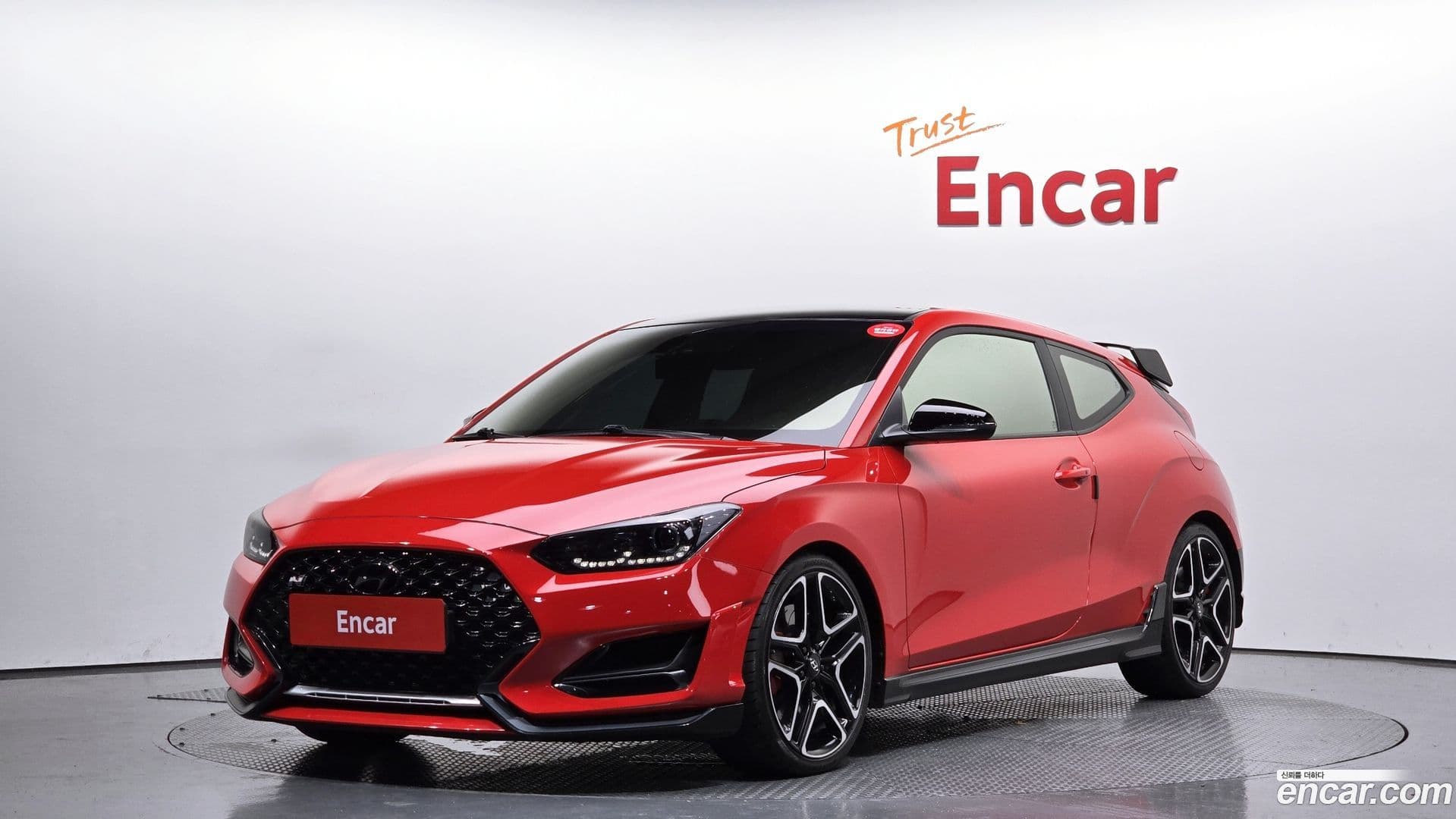 Main__Slider__Photo:Veloster Hyundai 2021.2-0