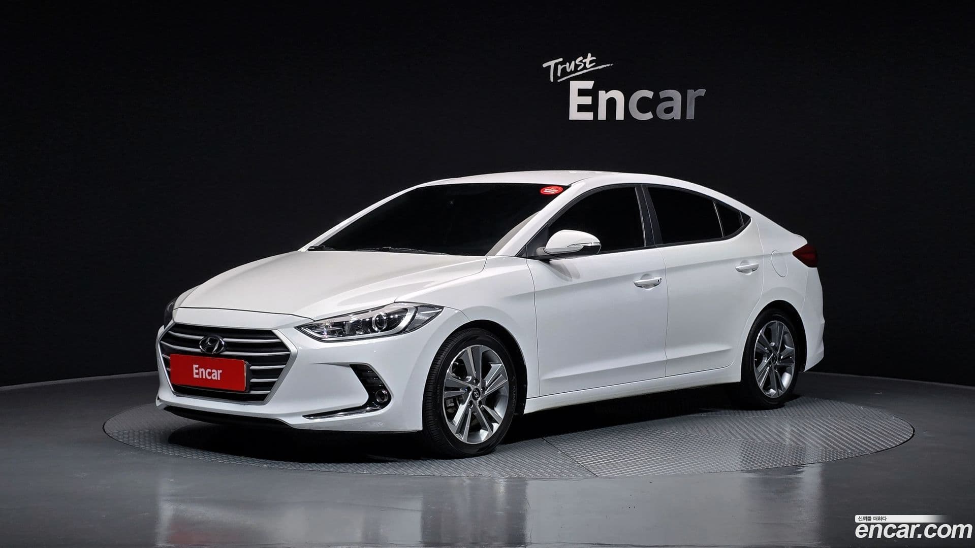 Main__Slider__Photo:AVANTE Hyundai 2018.1-0