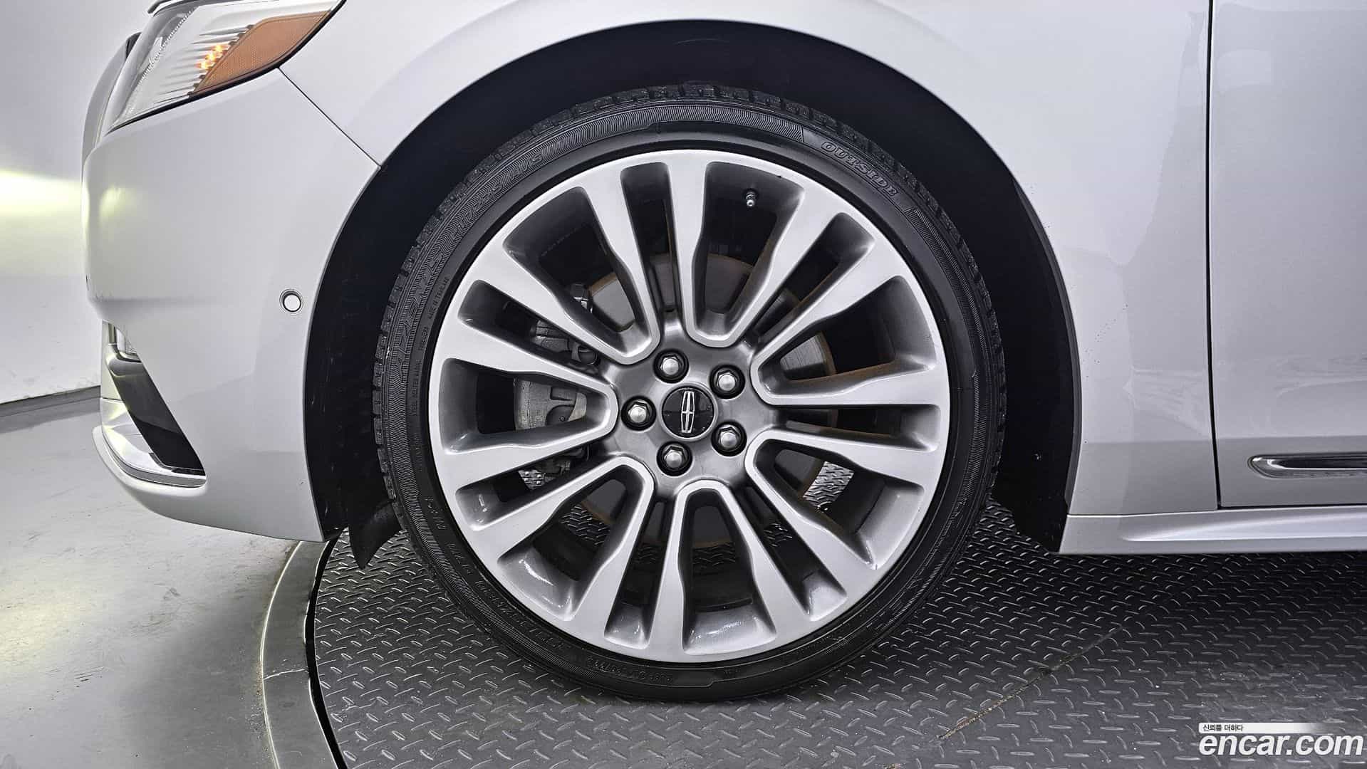 Continental Lincoln 2017.1-OUTER-005