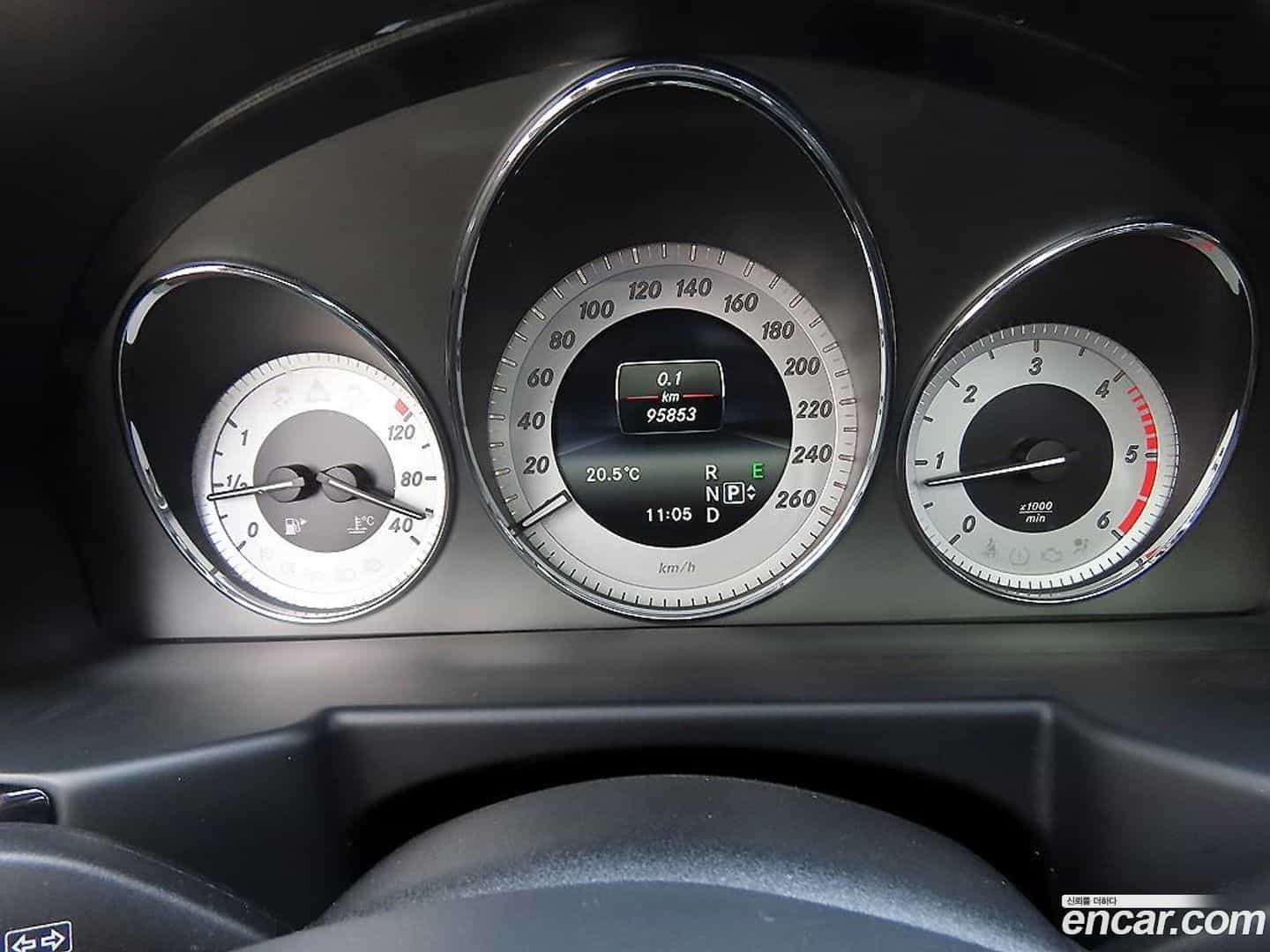 GLK-Class Mercedes-Benz 2014.8-INNER-009