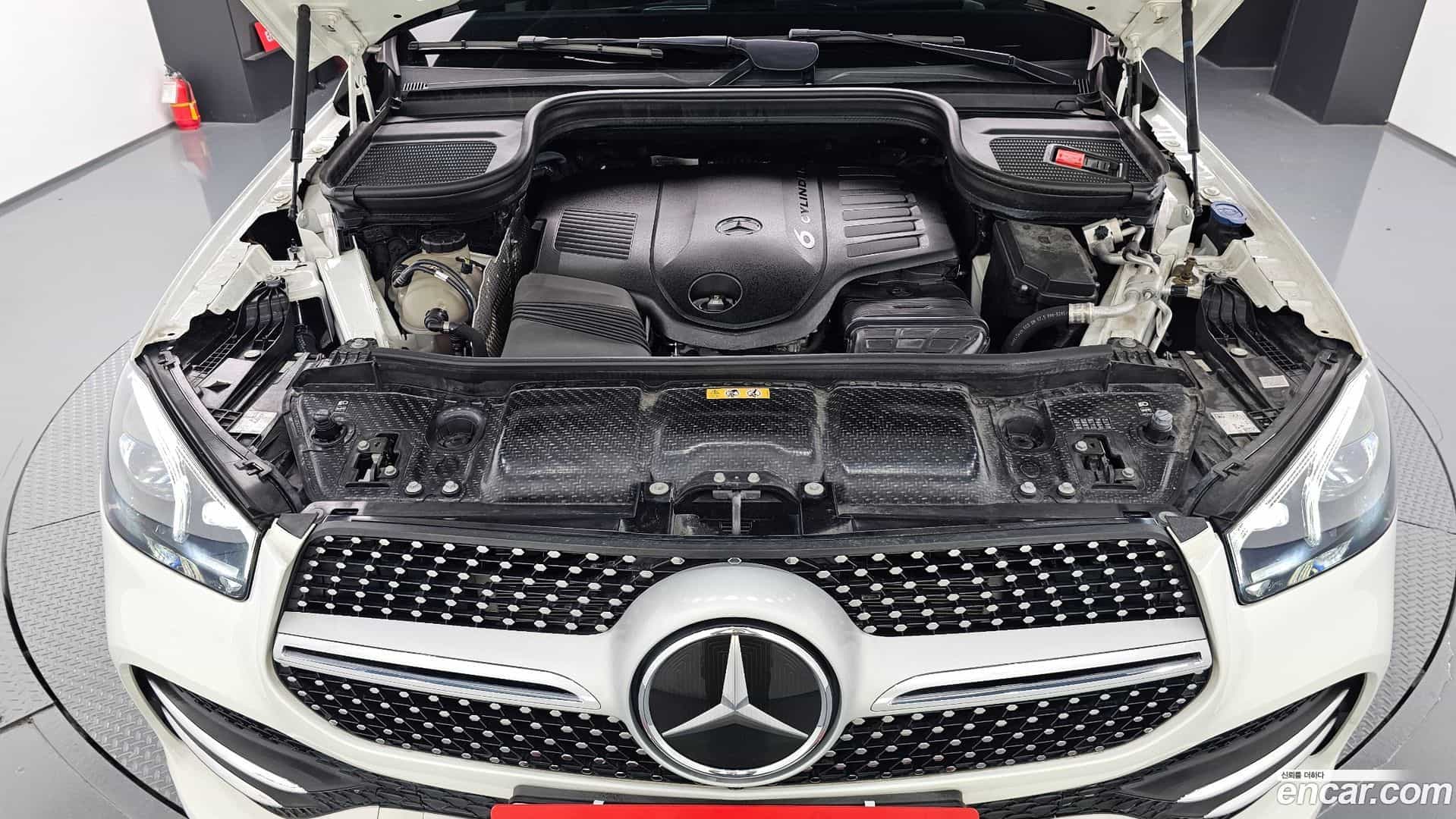 GLE-Class Mercedes-Benz 2021.3-INNER-006