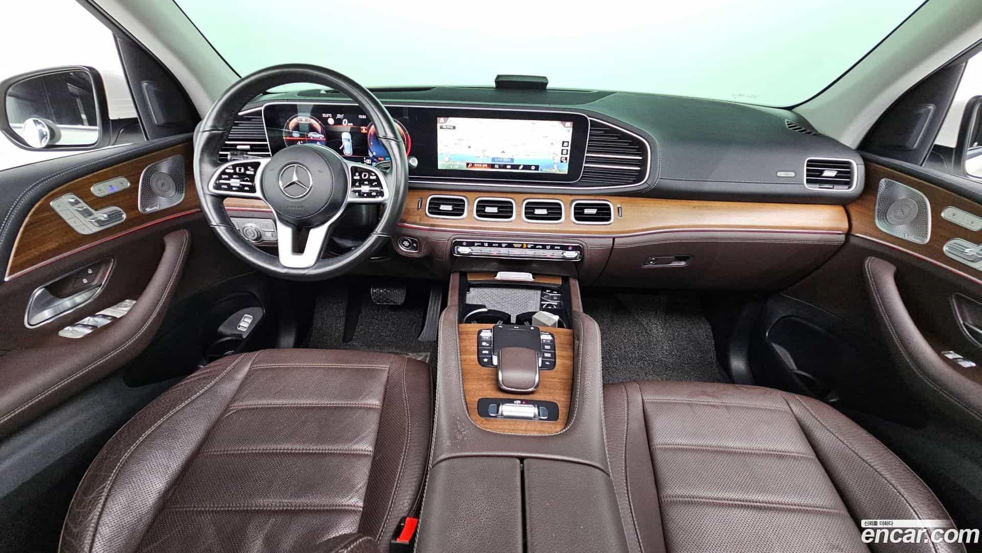 GLE-Class Mercedes-Benz 2021.3-INNER-007