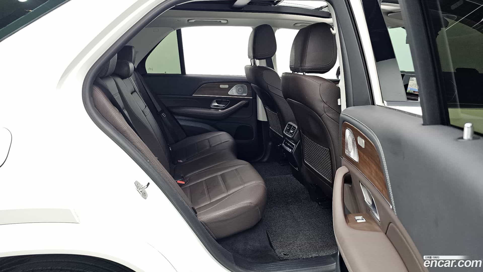 GLE-Class Mercedes-Benz 2021.3-OPTION-015