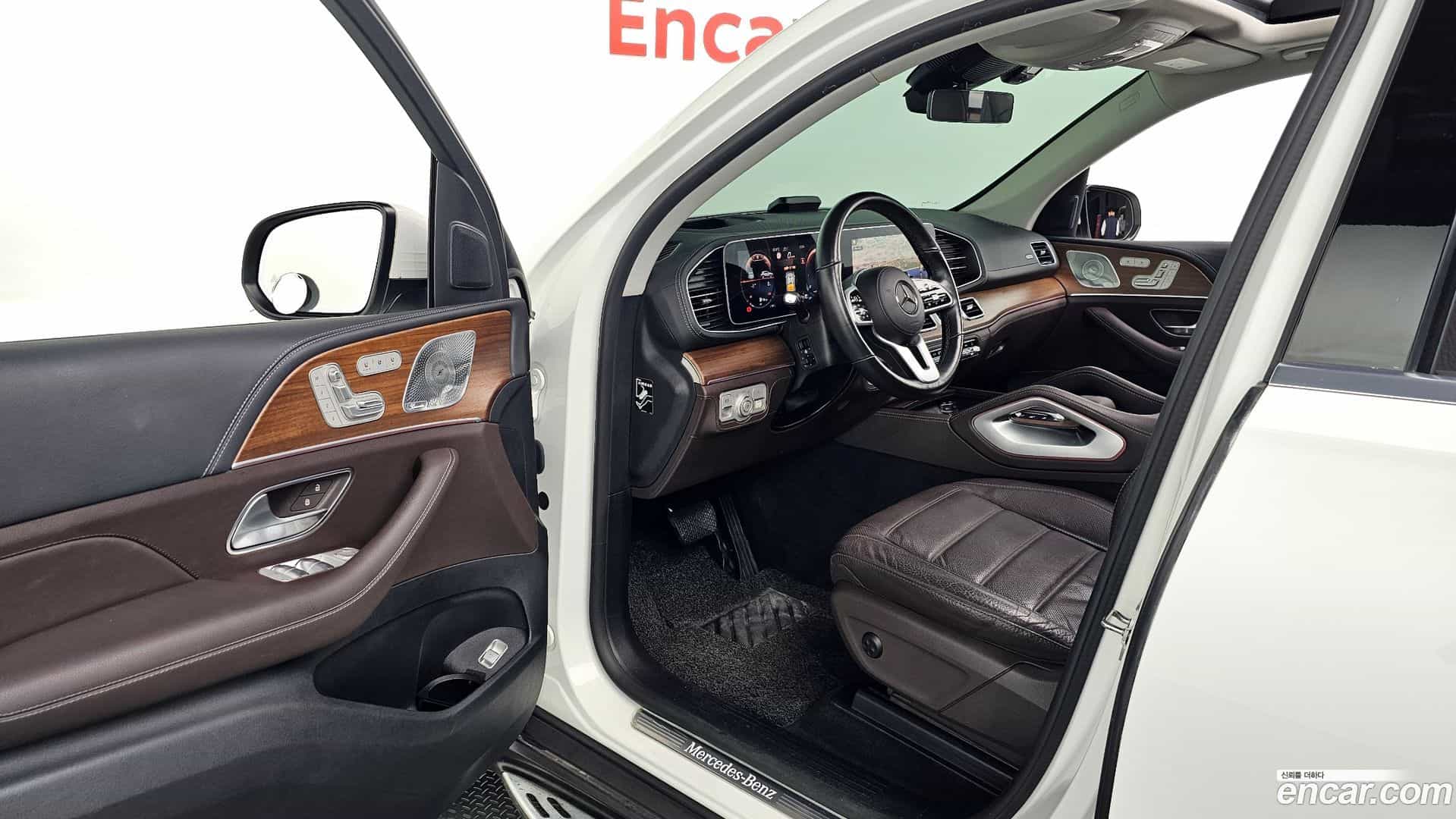 GLE-Class Mercedes-Benz 2021.3-OPTION-016