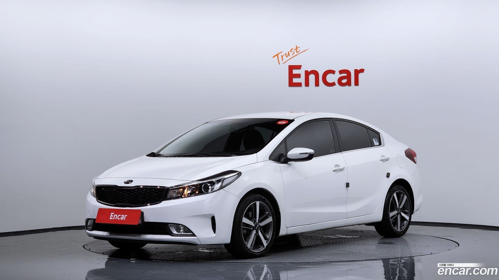 Main__Slider__Photo:K3 Kia 2017.3-0