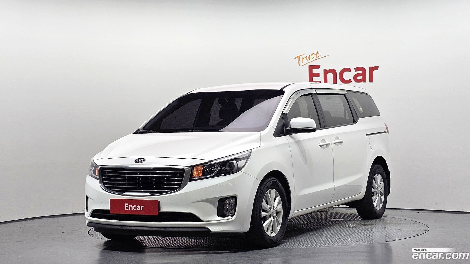 Main__Slider__Photo:Canival Kia 2015.10-0