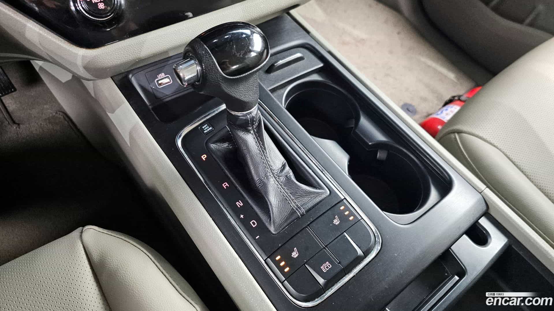 Canival Kia 2015.10-INNER-009