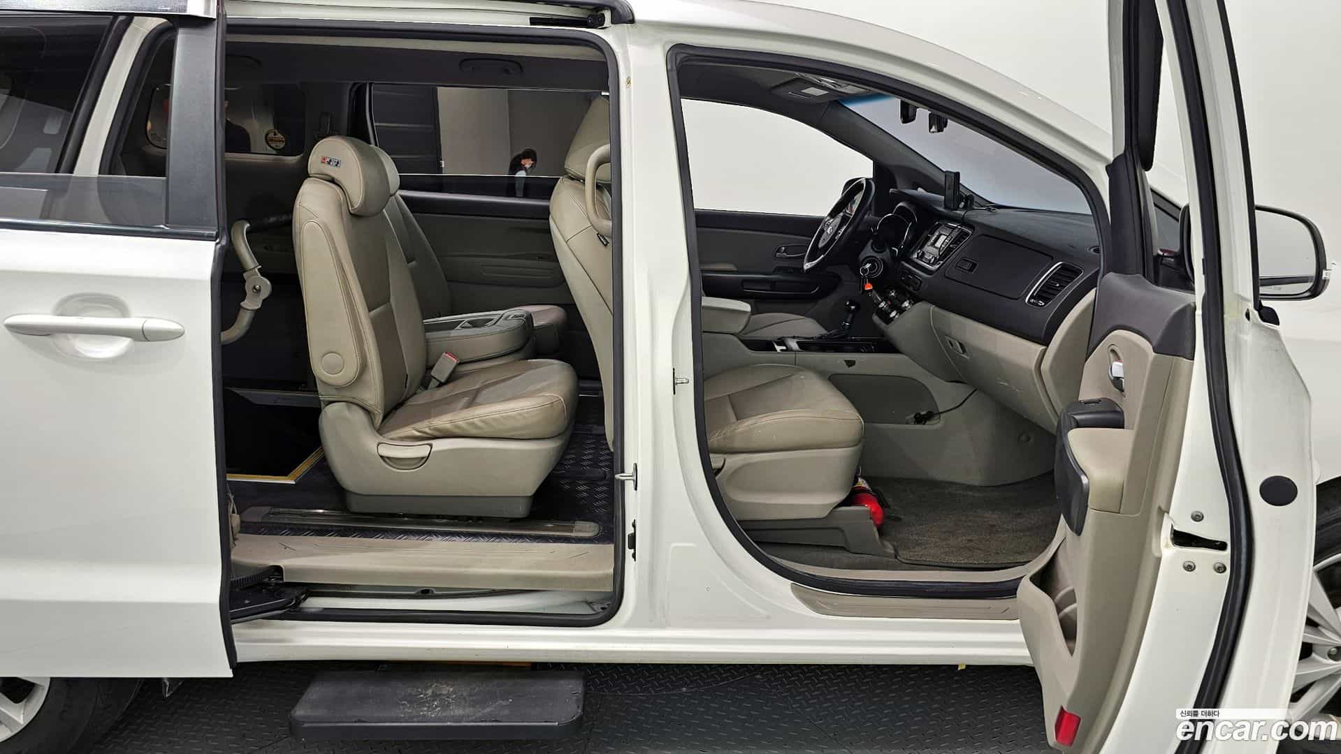 Canival Kia 2015.10-OPTION-015