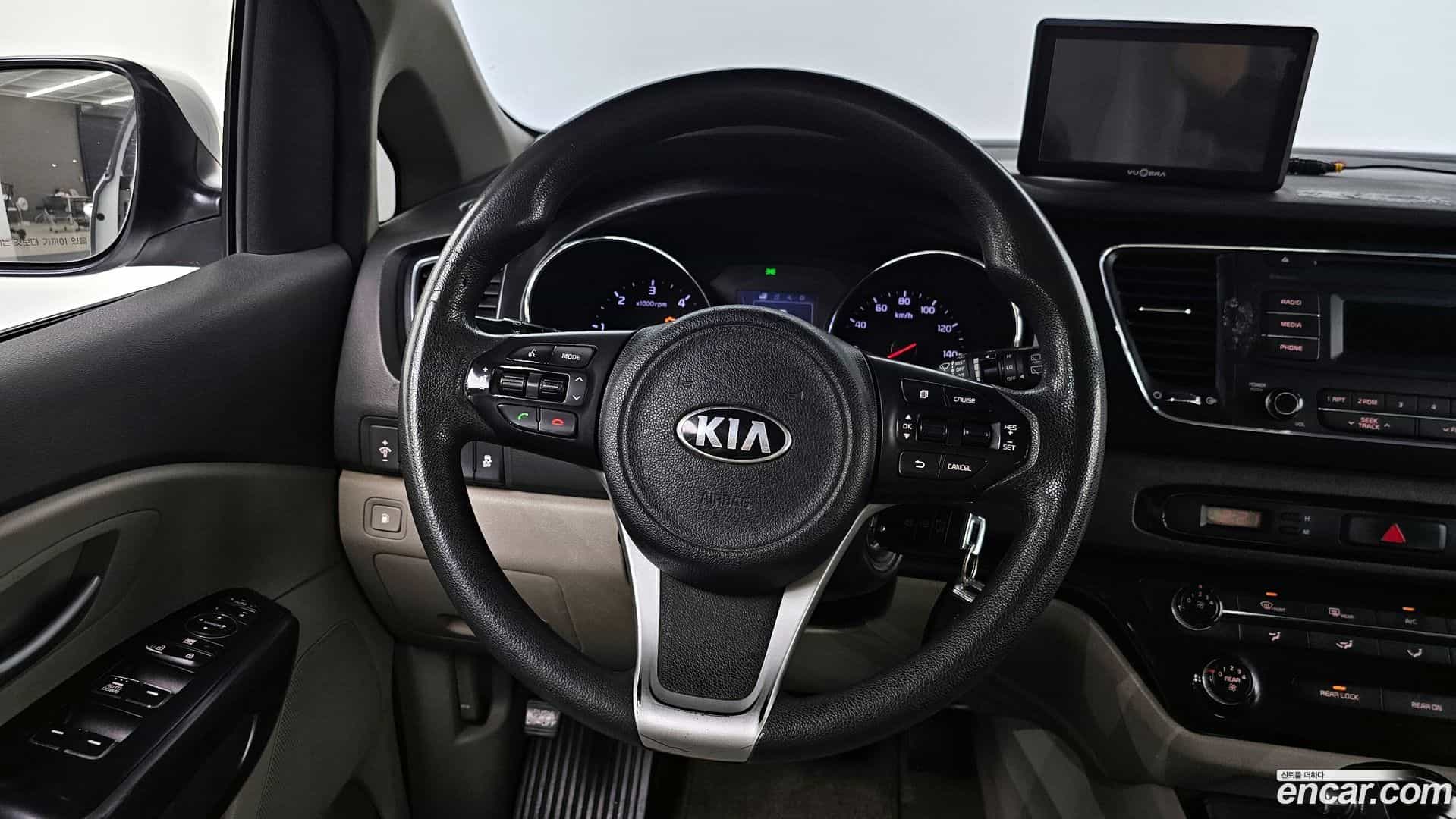 Canival Kia 2015.10-OPTION-017