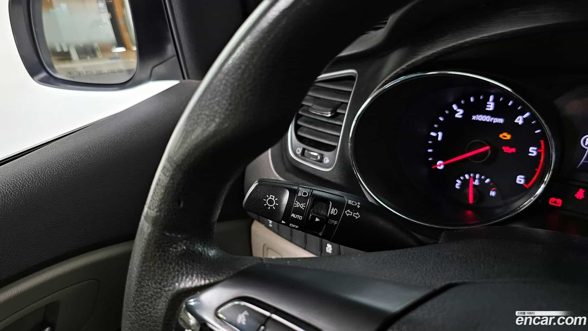 Canival Kia 2015.10-OPTION-020