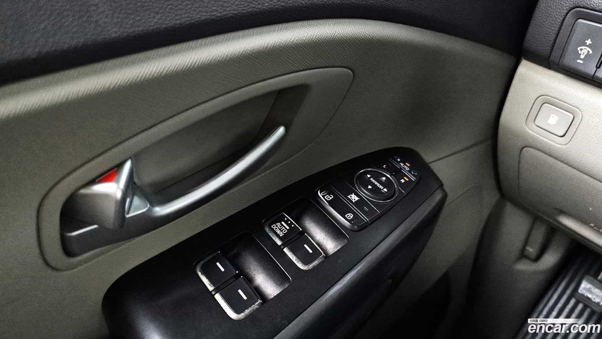Canival Kia 2015.10-OPTION-022