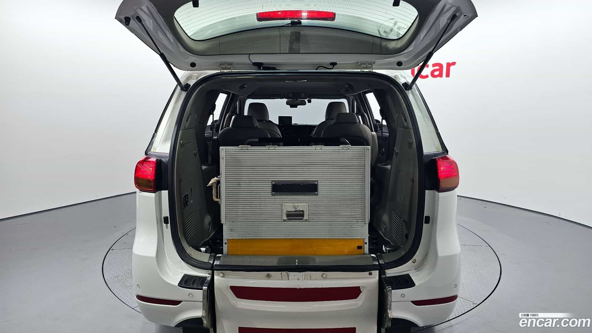 Canival Kia 2015.10-OPTION-024