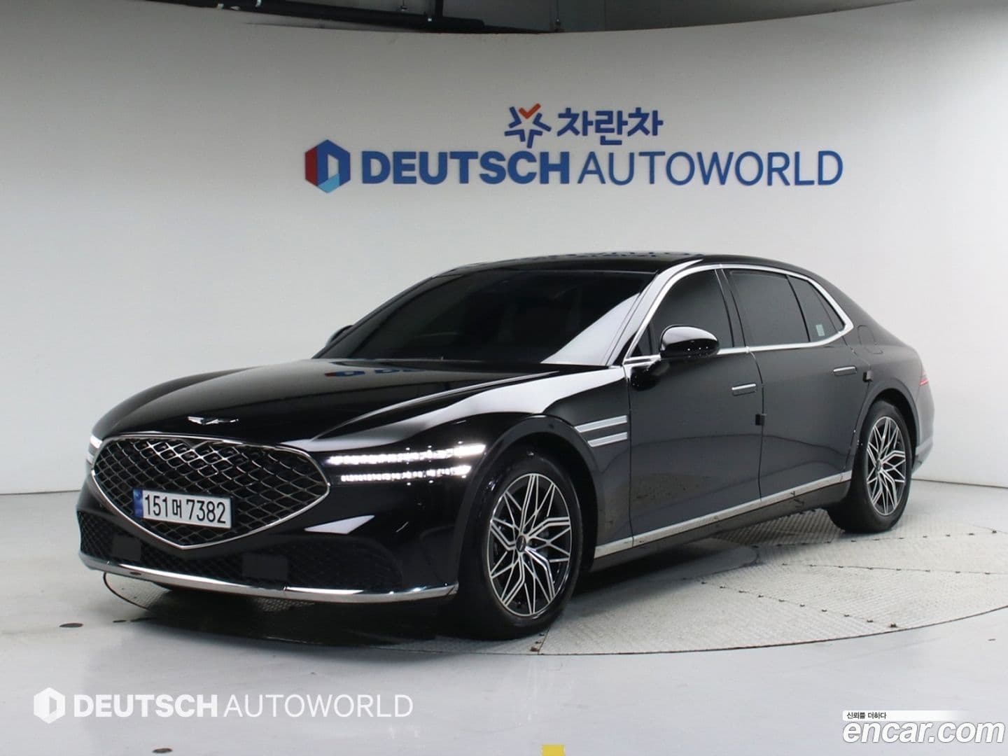 Main__Slider__Photo:G90 Genesis 2022.6-0