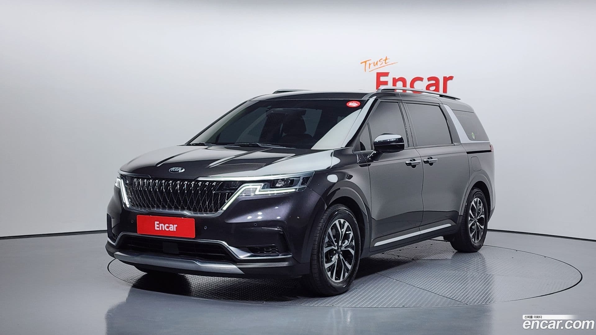 Main__Slider__Photo:Canival Kia 2020.9-0