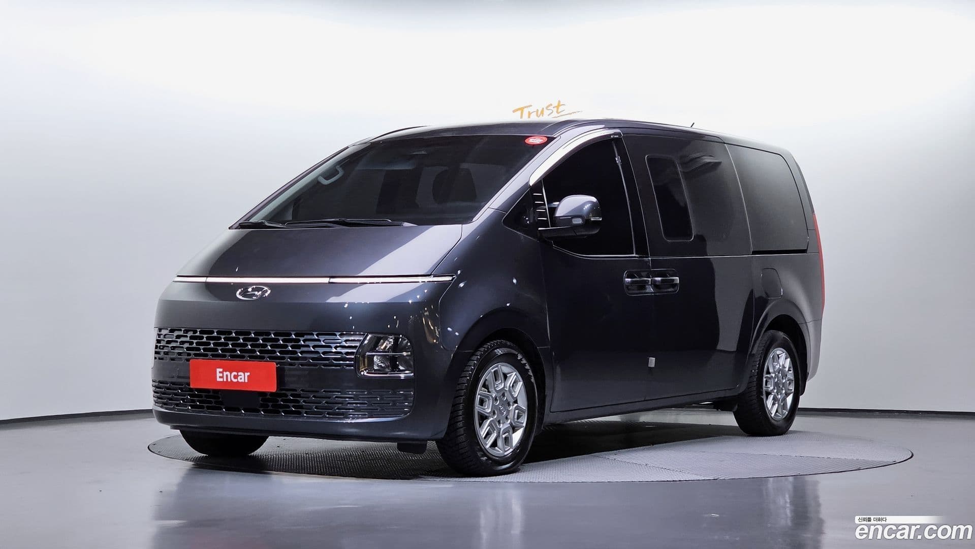 Main__Slider__Photo:Staria Hyundai 2022.9-0