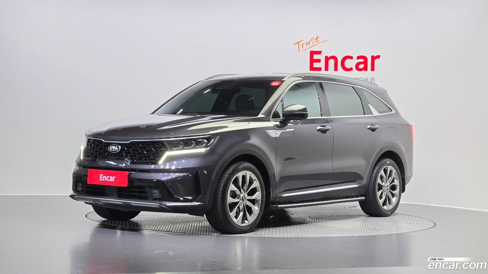 Main__Slider__Photo:Sorento Kia 2020.8-0